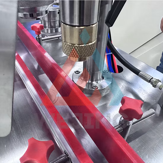 Máquina de llenado de aerosol tipo semiautomática 4 en 1 para spray de autodefensa